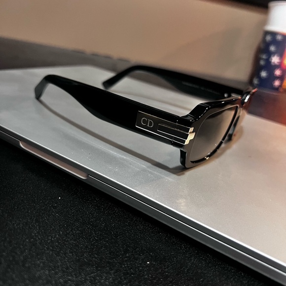 Christian Dior BLACKSUIT Sunglasses - Picture 5 of 14